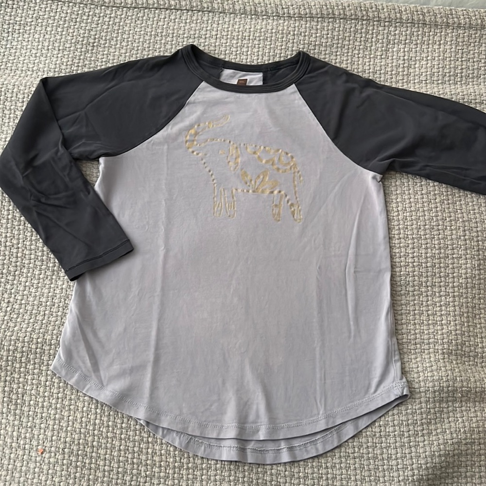 Girls long sleeve Tee